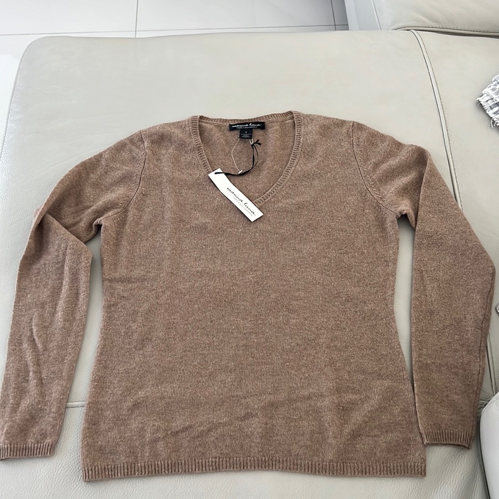 NWT Marina Luna 100% - 2 ply cashmere Sweater